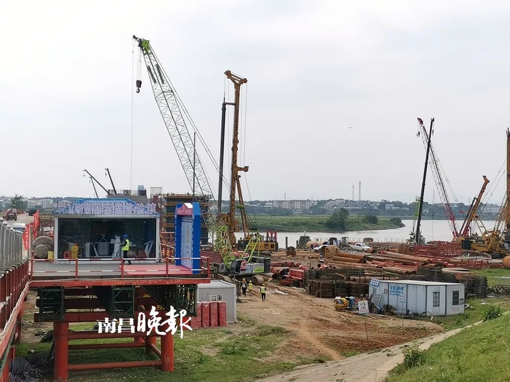 西二环高速项目召开带头大会部署“强攻”二季度